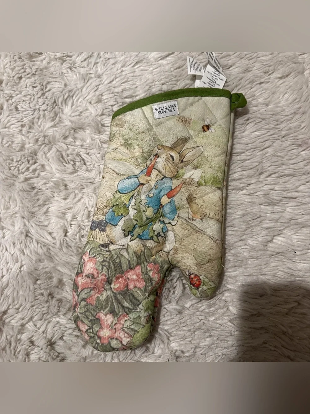 Peter Rabbit x Williams Sonoma Oven Mitt & Potholder Set  share